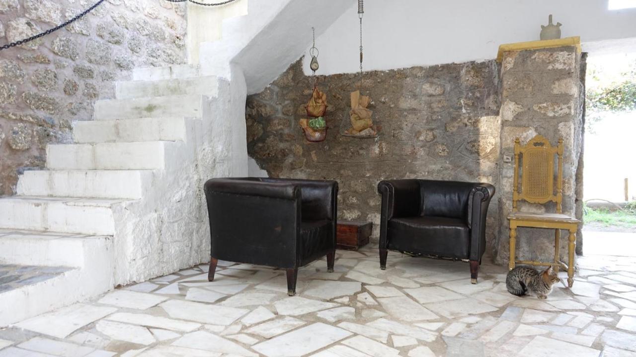 Вилла The Old Olive Mill House Aegae Экстерьер фото