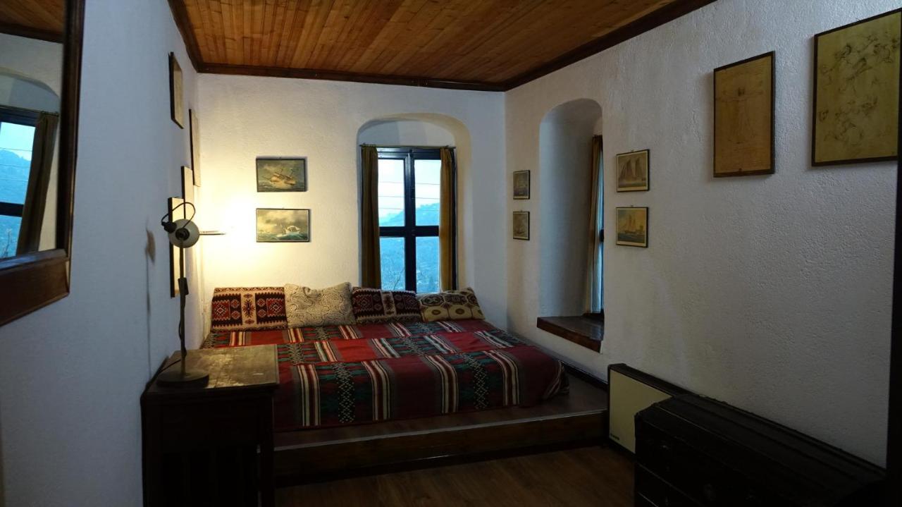 Вилла The Old Olive Mill House Aegae Экстерьер фото
